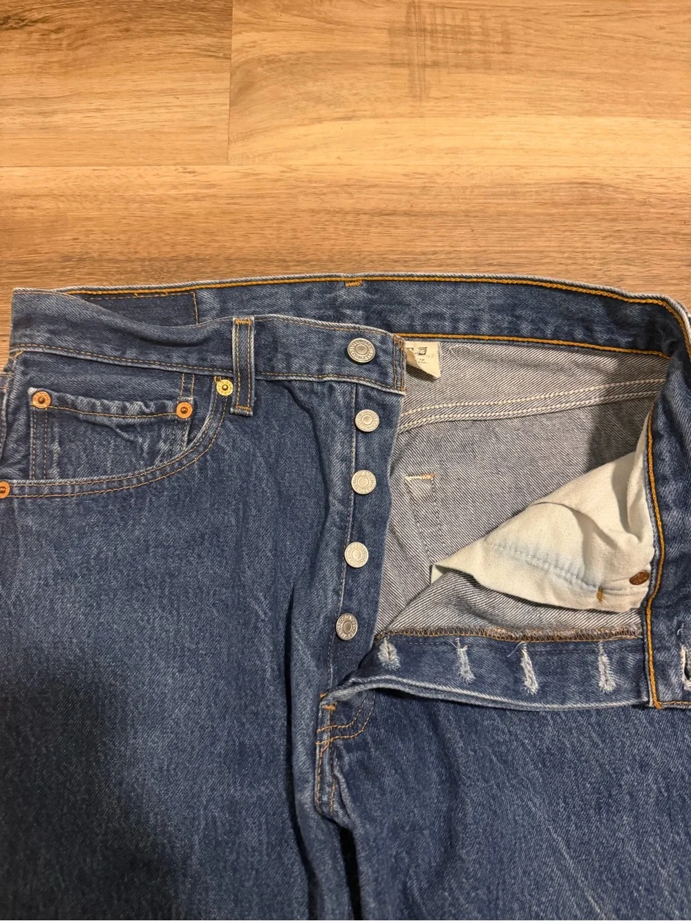 Vintage Levi’s 501 Button Fly Jeans Black Batwing 33x33 actual 32x30
